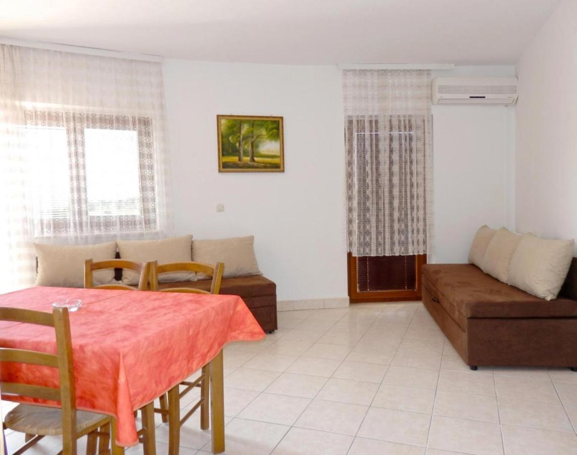 Idila Sea Front Apartments Медулин Екстериор снимка