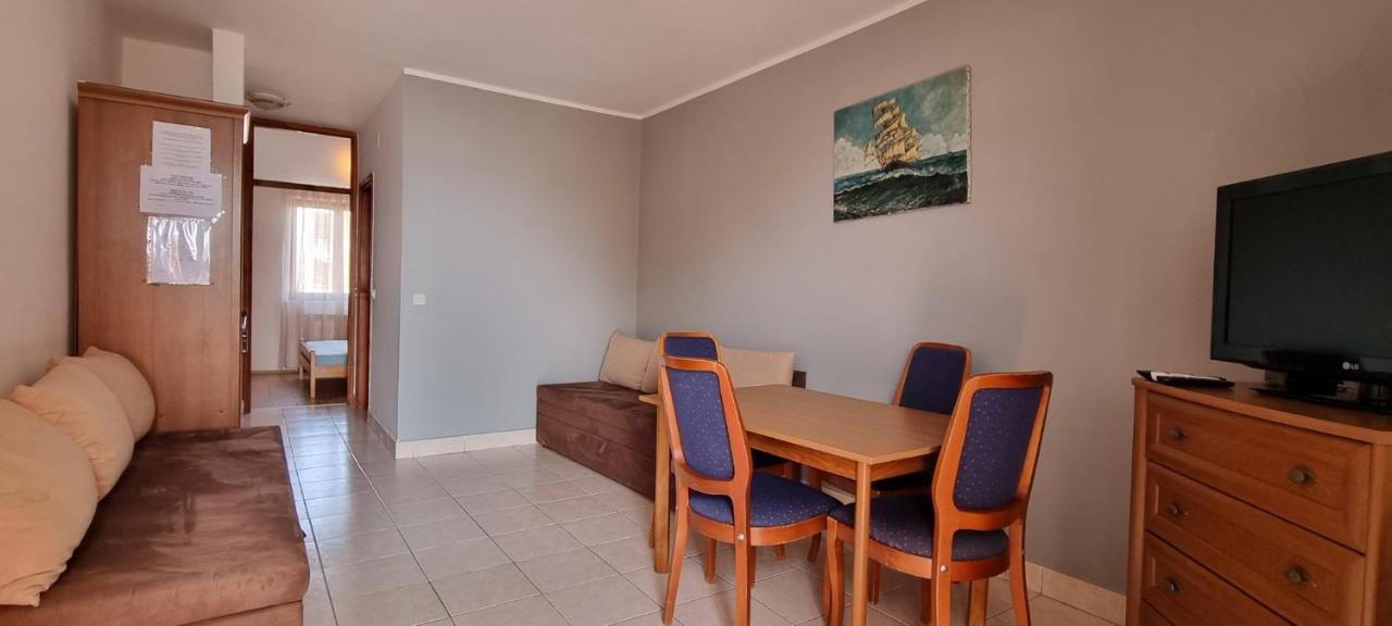 Idila Sea Front Apartments Медулин Екстериор снимка