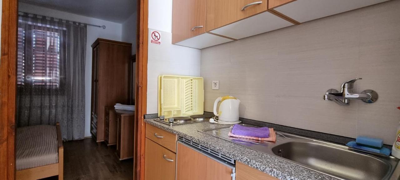 Idila Sea Front Apartments Медулин Екстериор снимка