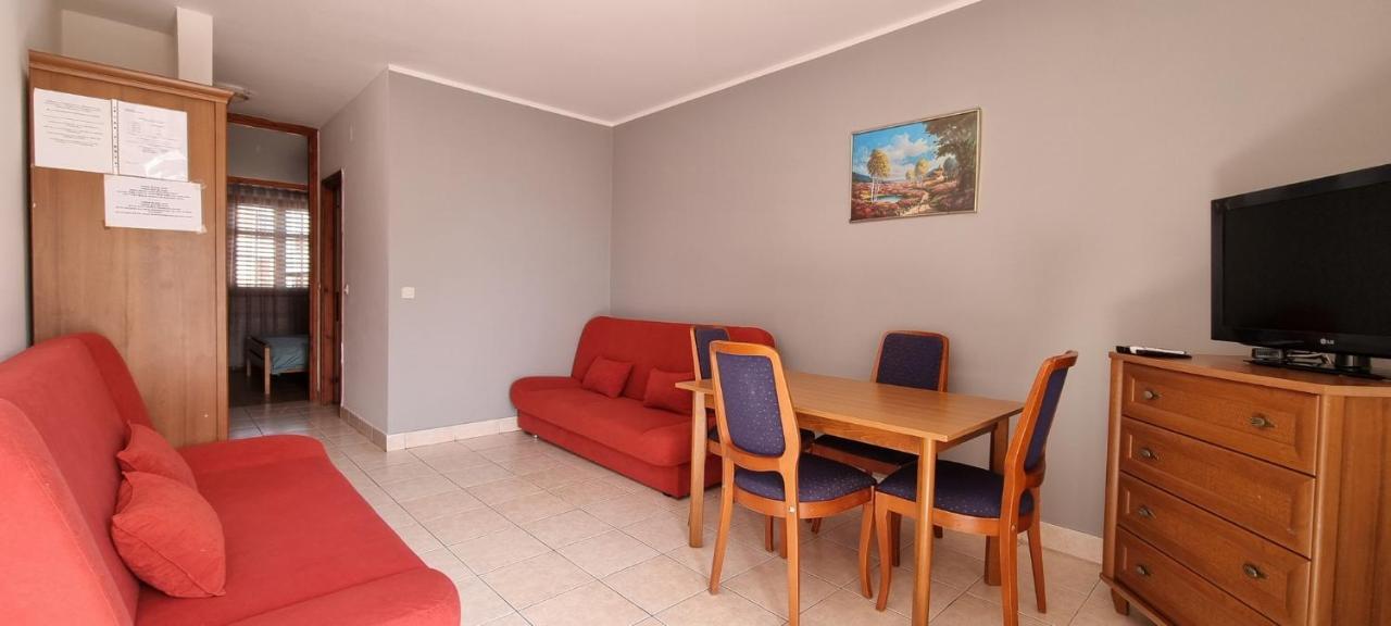 Idila Sea Front Apartments Медулин Екстериор снимка